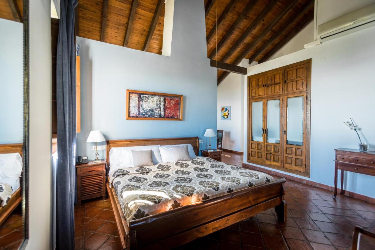 Hotel Fuente Del Sol Антекуера Екстериор снимка